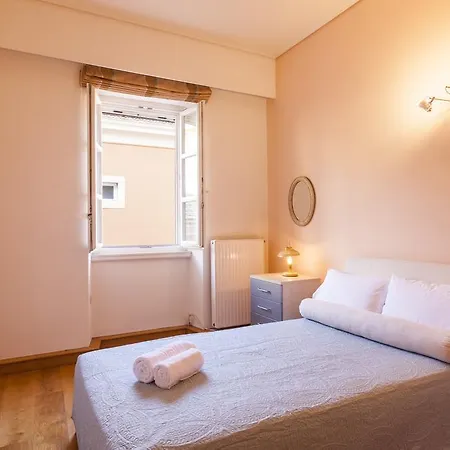 Corfu Town Luxury Jakuzzi House / Royal Gate